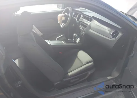 2011 Ford Mustang V6 из США, поврежденный, VIN 1ZVBP8AM7B5153918